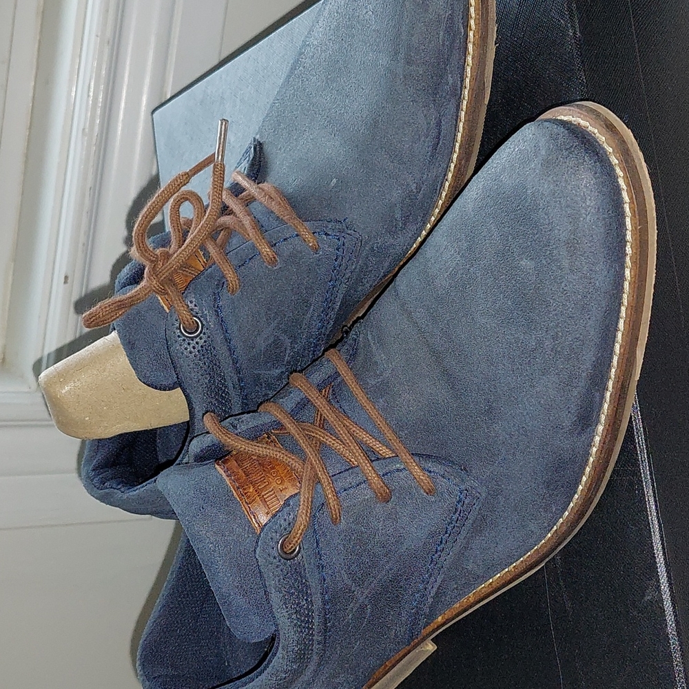 Steven Madden leather shoes